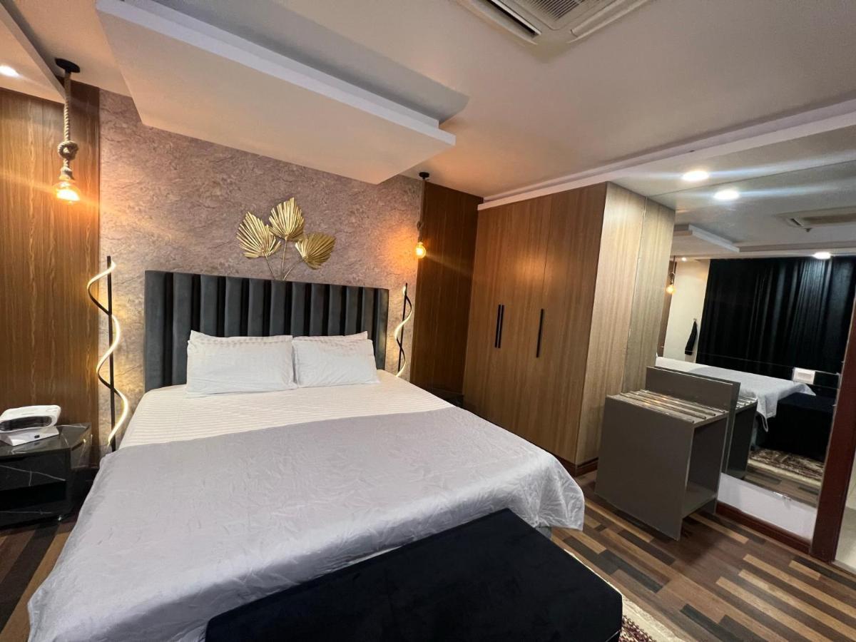 Sunset Luxury Gold Crest Mall Residency Lahore Exteriör bild