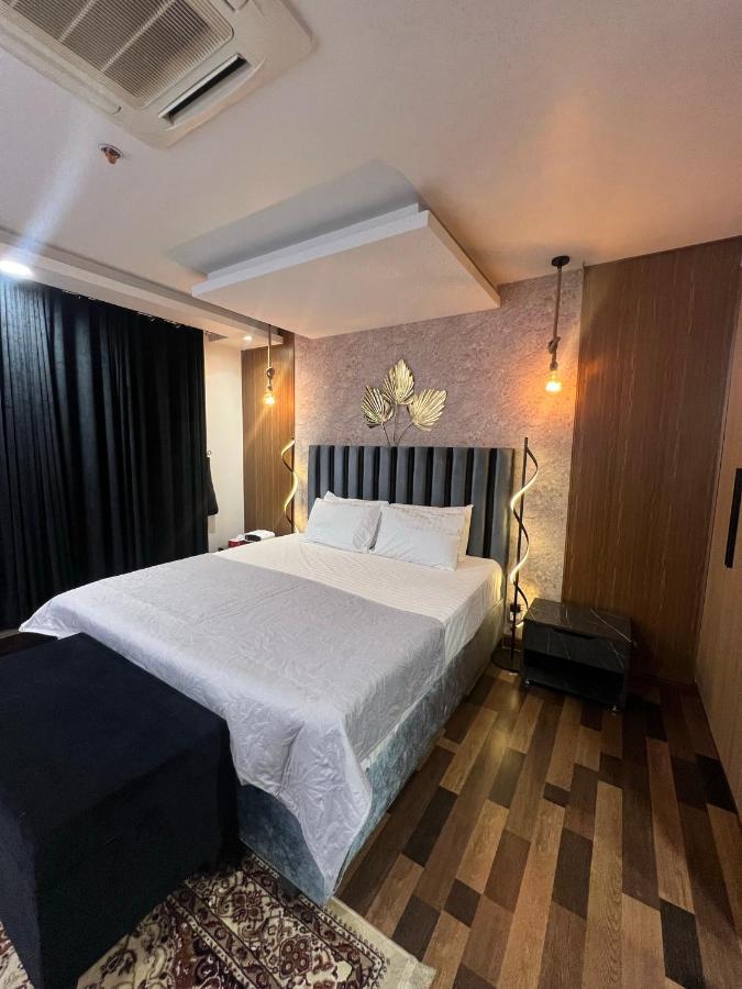 Sunset Luxury Gold Crest Mall Residency Lahore Exteriör bild