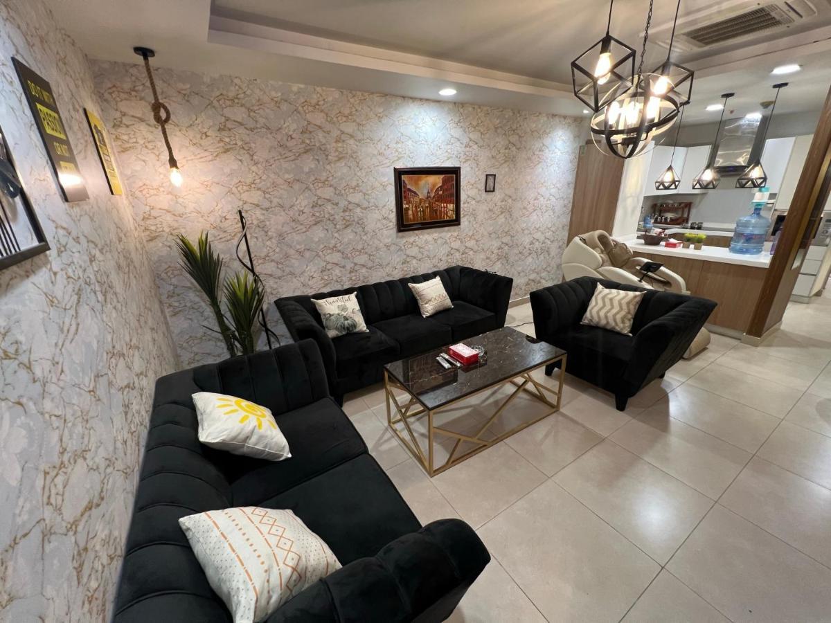 Sunset Luxury Gold Crest Mall Residency Lahore Exteriör bild