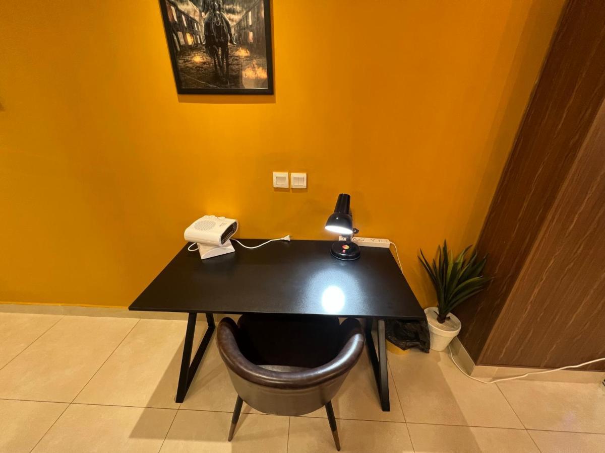 Sunset Luxury Gold Crest Mall Residency Lahore Exteriör bild