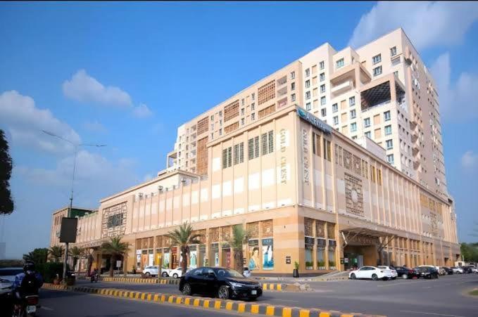 Sunset Luxury Gold Crest Mall Residency Lahore Exteriör bild