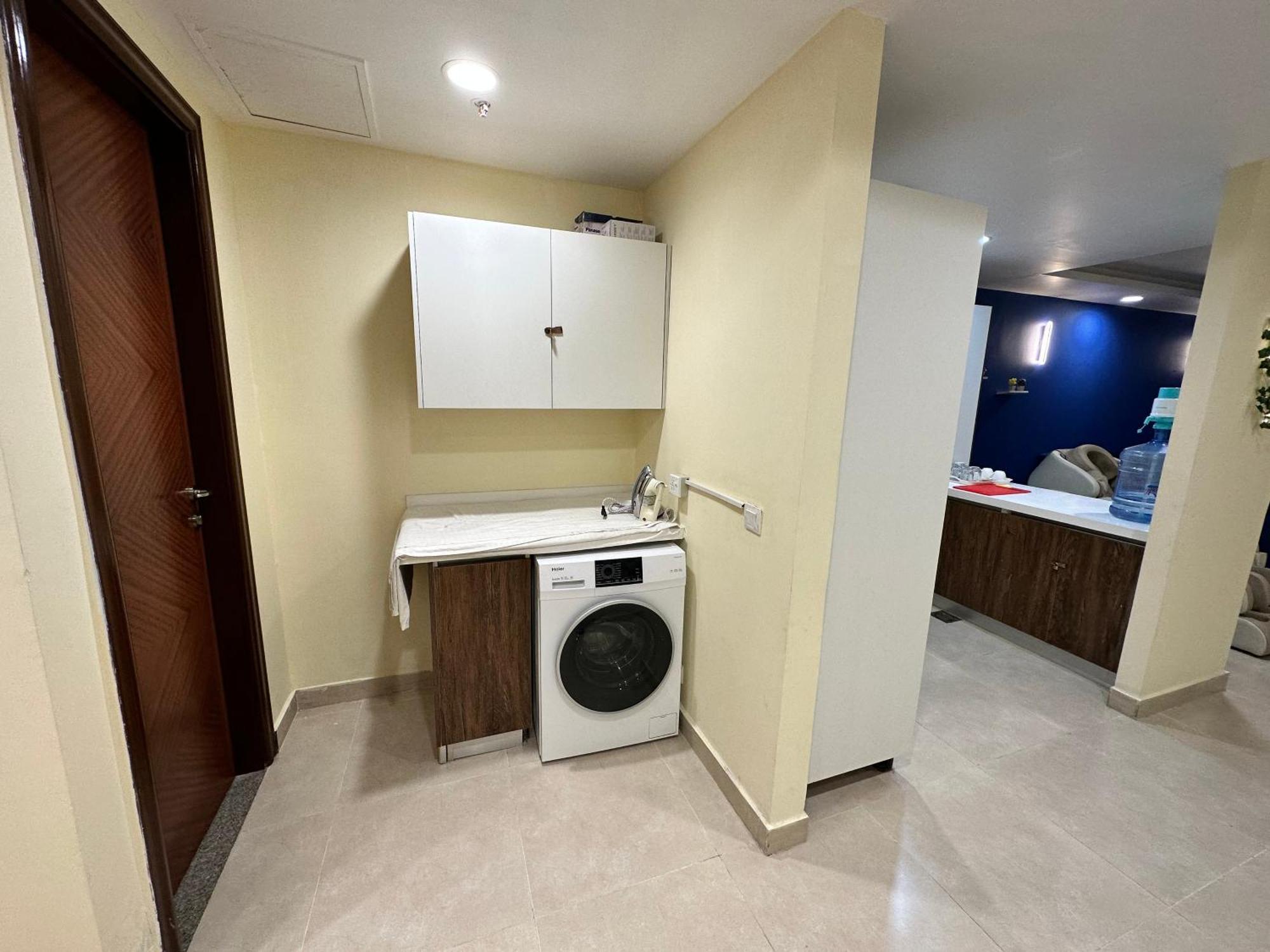 Sunset Luxury Gold Crest Mall Residency Lahore Exteriör bild